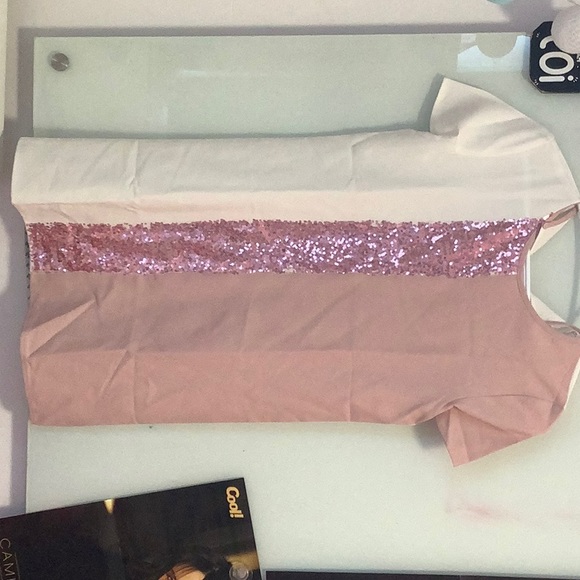 Dresse - Picture 1 of 1